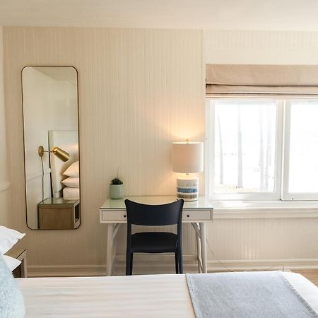 Newport Beach Hotel Экстерьер фото