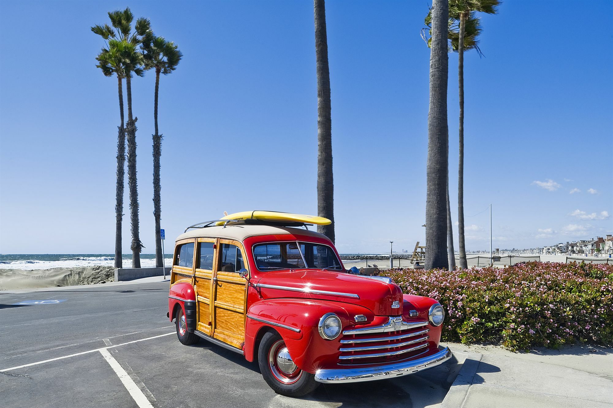 Newport Beach Hotel Экстерьер фото